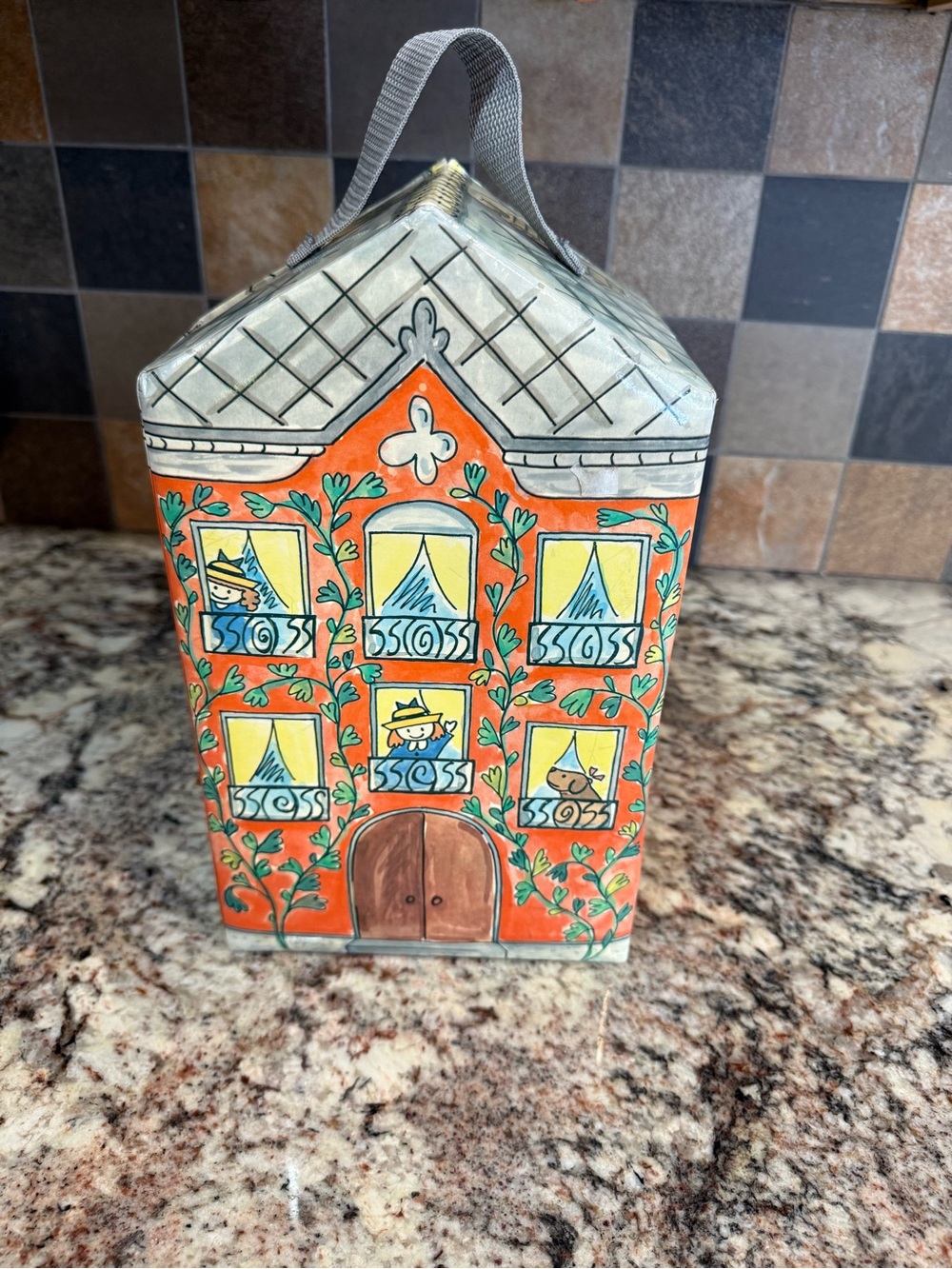 Vintage Madeline Clothes & Accessories Case